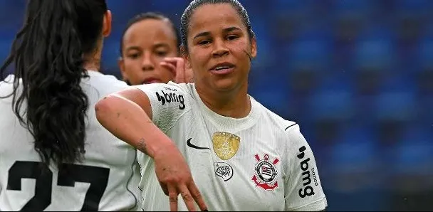 Corinthians goleia Santa Fé e avança com 100% de aproveitamento na Copa Libertadores